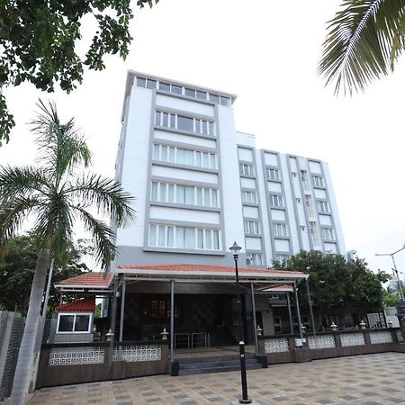 فندق Minas Manor Tiruchirappalli المظهر الخارجي الصورة