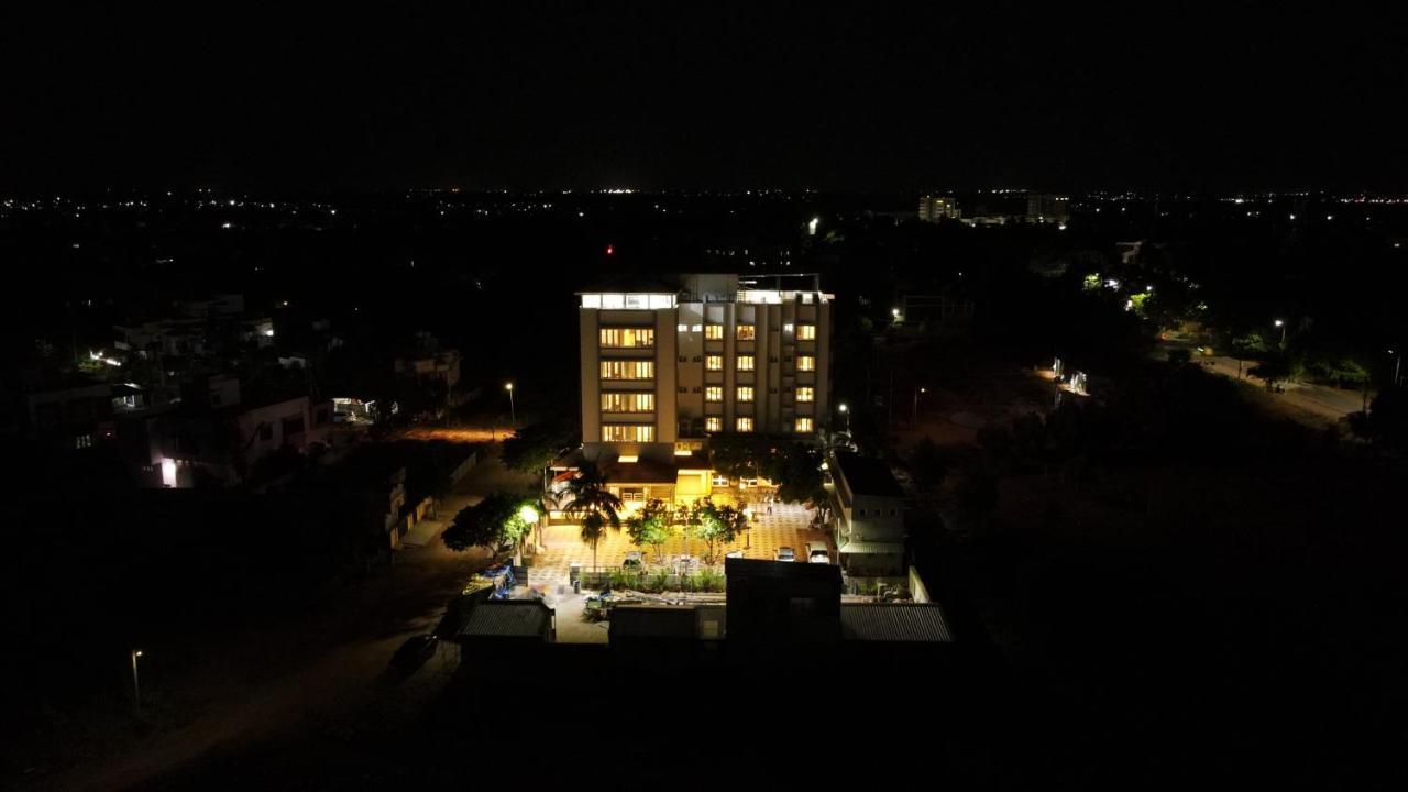 فندق Minas Manor Tiruchirappalli المظهر الخارجي الصورة