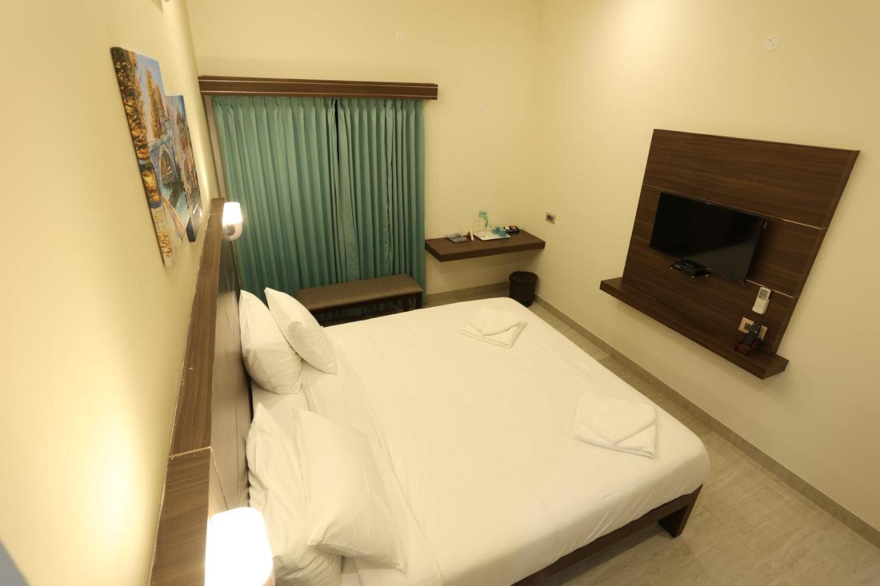 فندق Minas Manor Tiruchirappalli المظهر الخارجي الصورة